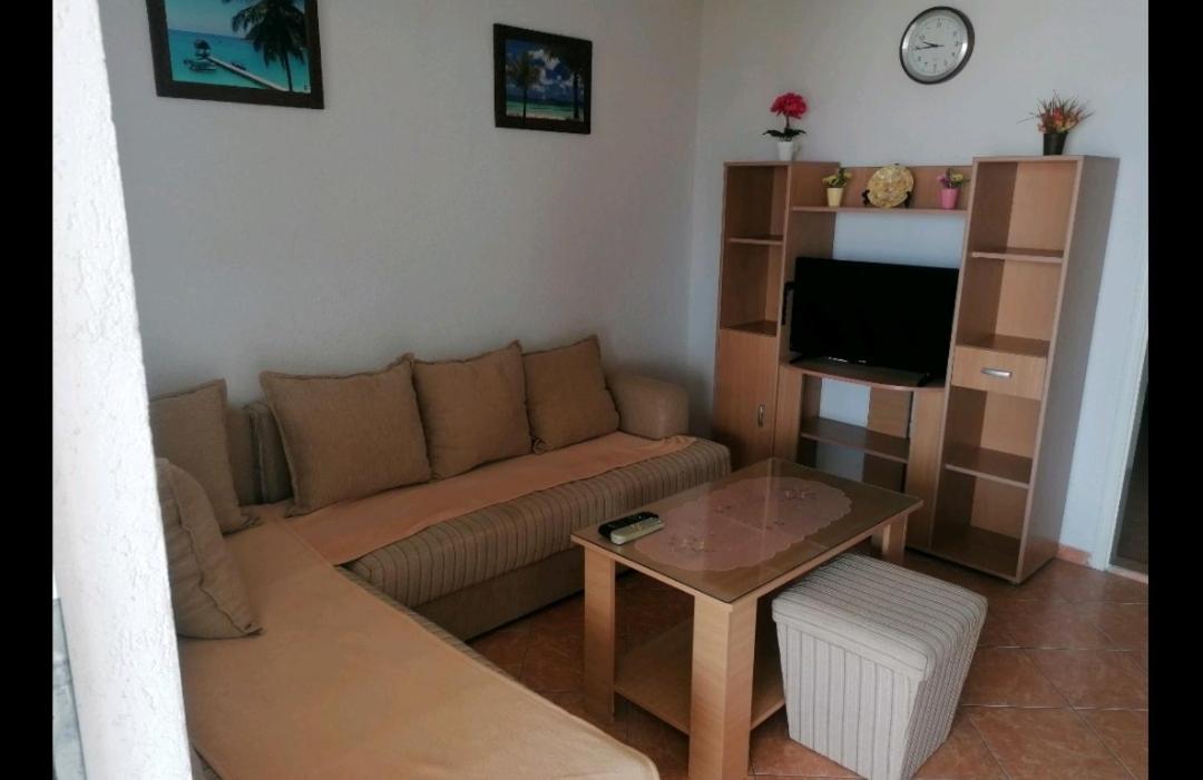 Apartmani Ljubica Utjeha Ngoại thất bức ảnh