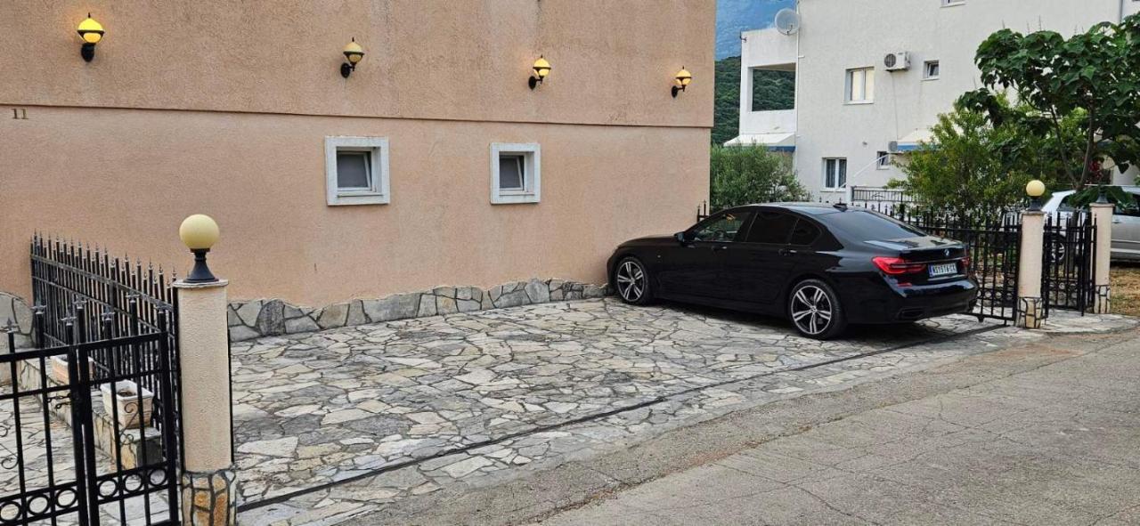 Apartmani Ljubica Utjeha Ngoại thất bức ảnh