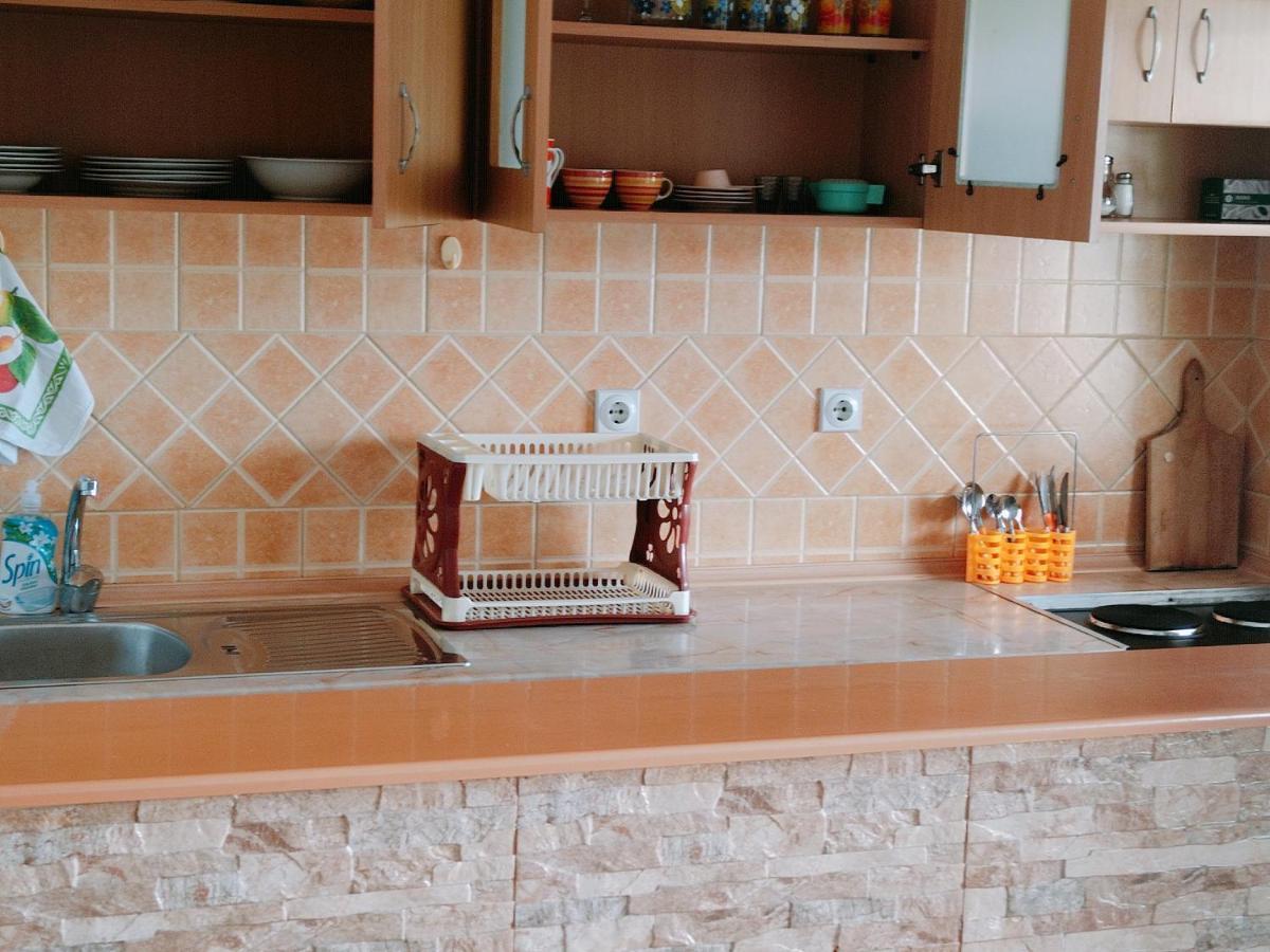 Apartmani Ljubica Utjeha Ngoại thất bức ảnh