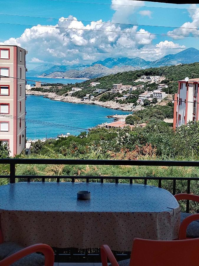Apartmani Ljubica Utjeha Ngoại thất bức ảnh