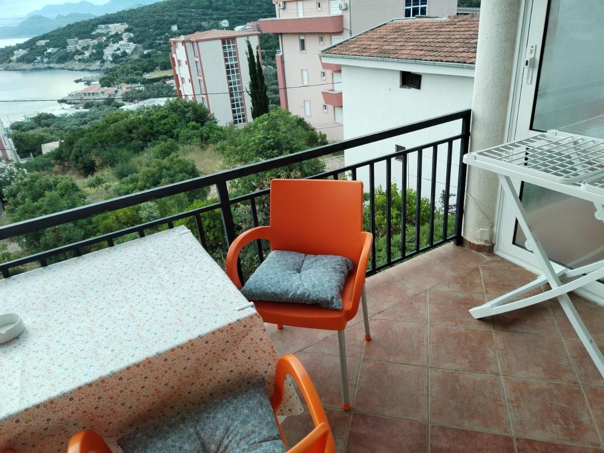 Apartmani Ljubica Utjeha Ngoại thất bức ảnh