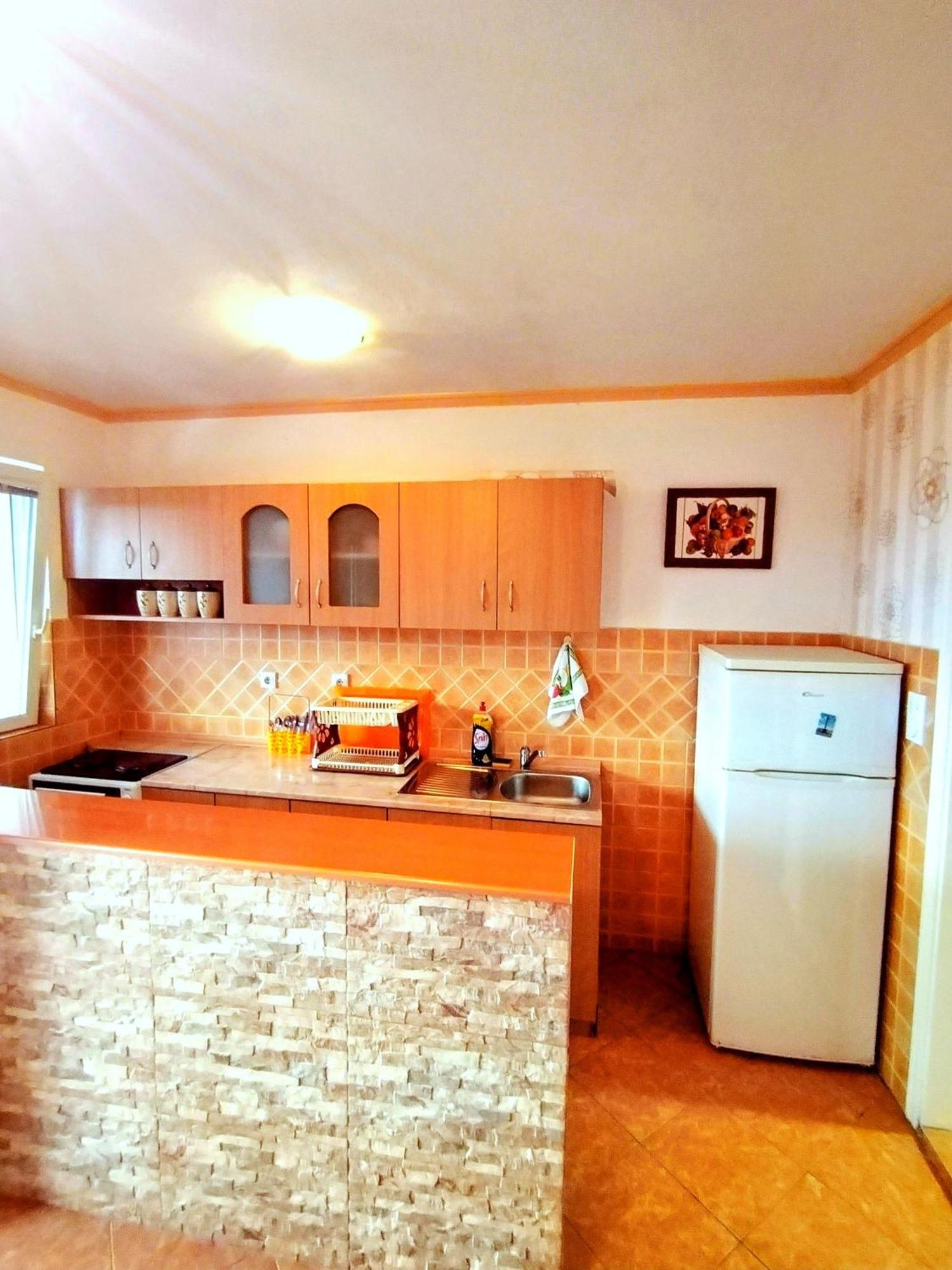 Apartmani Ljubica Utjeha Ngoại thất bức ảnh
